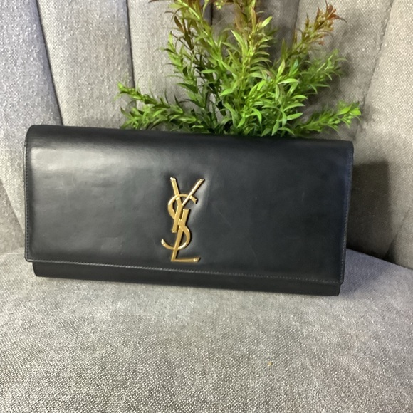 SAINT LAURENT KATE CLUTCH IN SOFT LEATHER - Picture 1 of 11